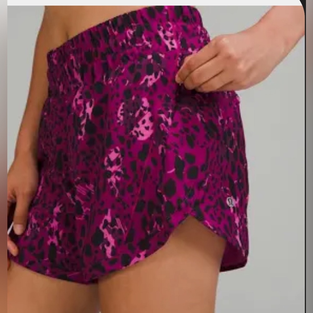 Lululemon track that high rise short in Cheetah camo magenta purple multi size 8
